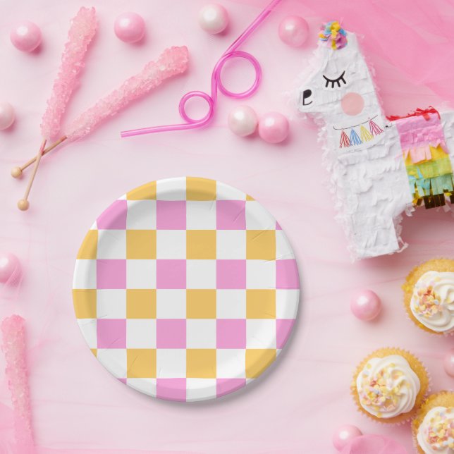 Pink and Gold Checkered Paper Plates (Party)