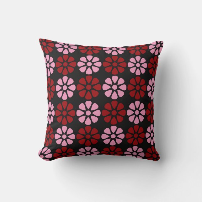 Pink and red blossoms pattern throw pillow (Front)