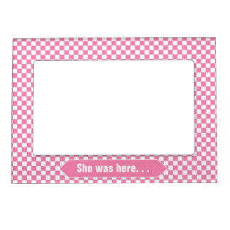 PInk and White Checkered Custom Photo Magnetic Frame