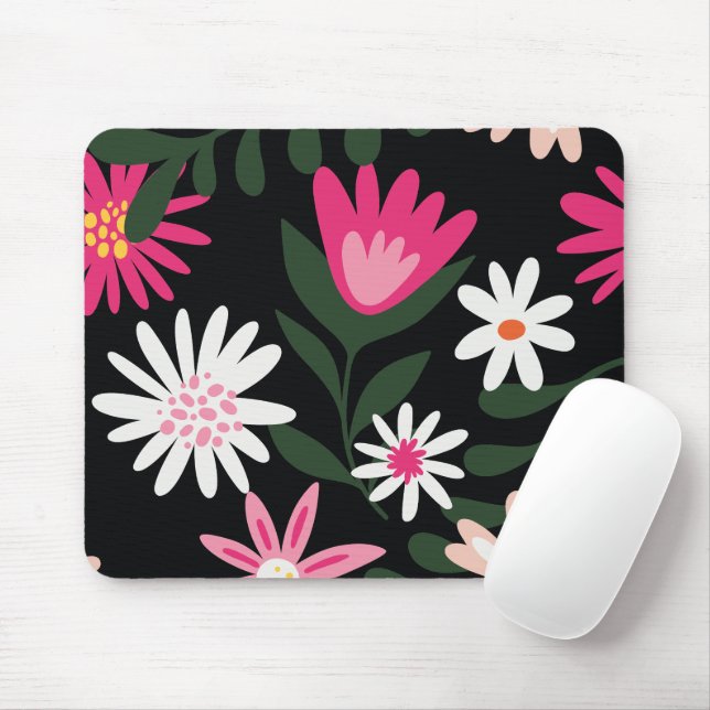 Pink and White Daisy Pattern Mouse Pad (With Mouse)