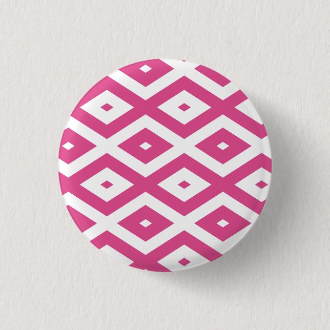 Pink and white diamond pattern button (Front)