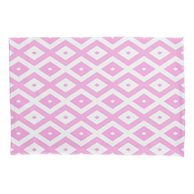 Pink and white diamond pattern pillow case (Front)