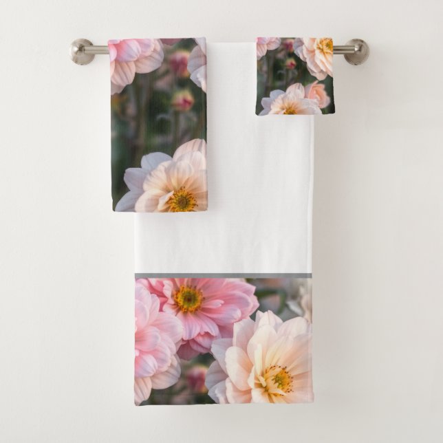 Pink and White Floral Towel Set (Insitu)