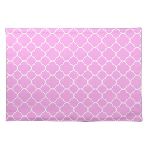 Pink And White Quatrefoil Pattern Cloth Placemat