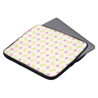 Pink and yellow pinwheel floral pattern laptop sleeve