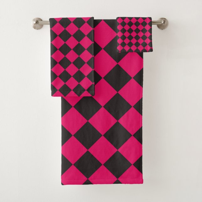 Pink Black Checker Diamond Pattern  Bath Towel Set (Insitu)