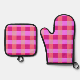 Pink Buffalo Plaid Checkered Oven Mitt & Pot Holder Set