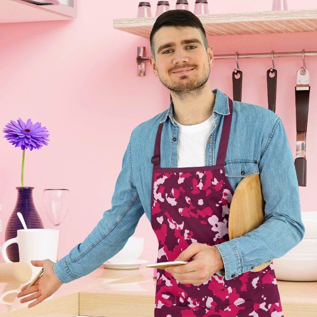 Pink Camo Apron (Creator Uploaded)