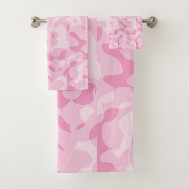 Pink Camo Bath Towel Set (Insitu)