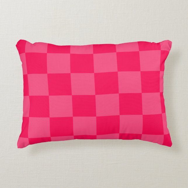 Pink checkered background accent pillow (Front)