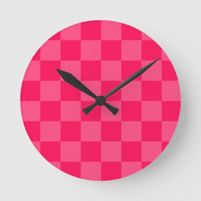 Pink checkered background round clock (Front)