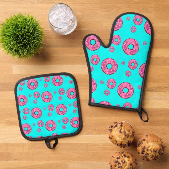 Pink cream donuts oven mitt & pot holder set (Top Down)