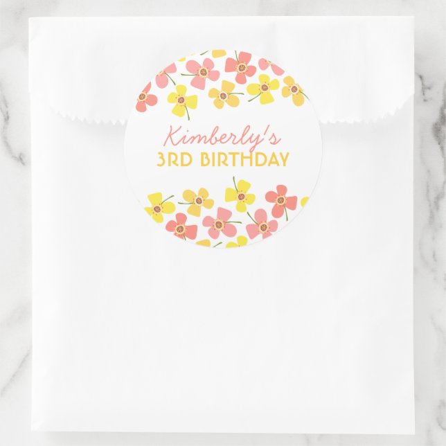 Pink Daisies Pop Chic Girl Birthday Party Favor Classic Round Sticker (Bag)