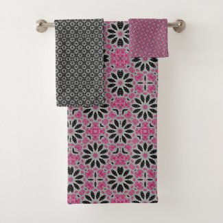 Pink Daisy Medley Bath Towel Set