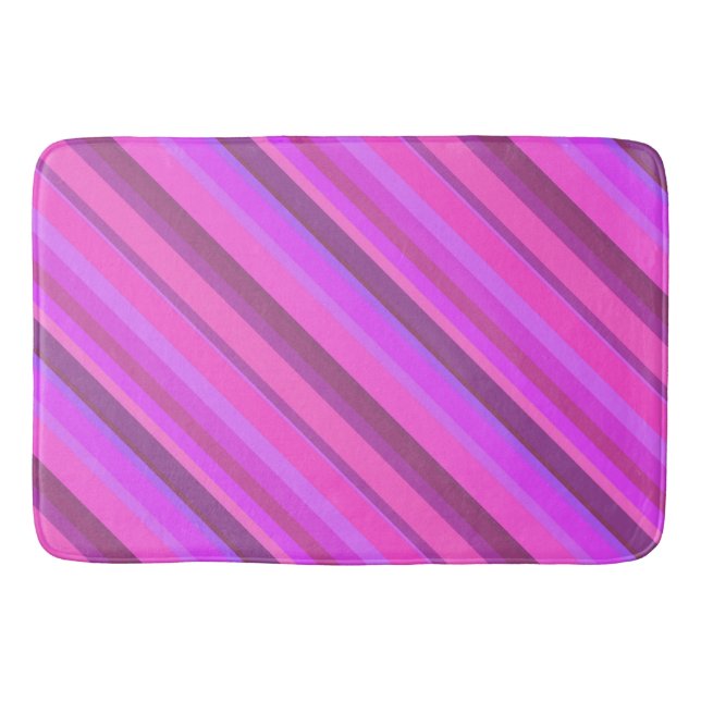 Pink diagonal stripes bath mat (Front)