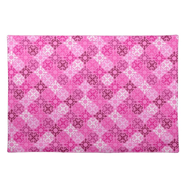 Pink Filigree Diamond Pattern  Cloth Placemat (Front)