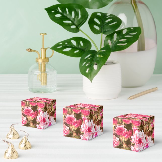 Pink Floral Bloom Pattern – Soft Botanical Design Favor Boxes (Multiple)
