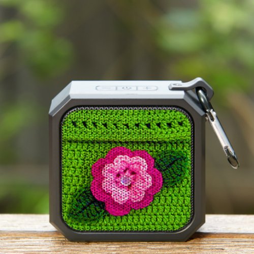Pink Flower Green Leaves Artisan Crochet Print Bluetooth Speaker
