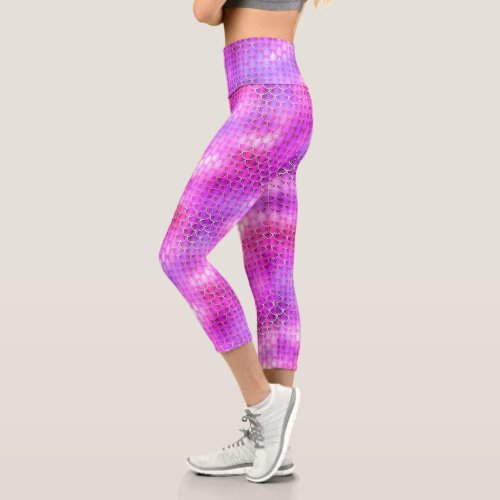 Pink Girly Mermaid Scale Pattern Capri Leggings