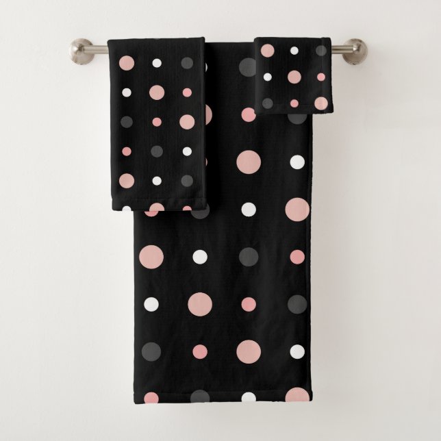 Pink, gray and black dots bath towel set (Insitu)