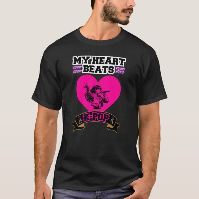 Pink Heart Idol Singing KPop Music Love Design T-Shirt (Front)