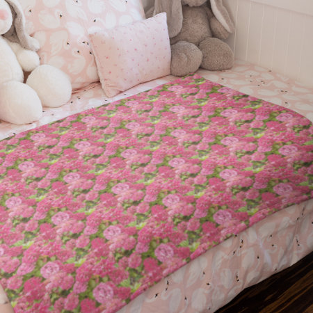 Pink Hydrangea Blooms Floral Pattern Fleece Blanket