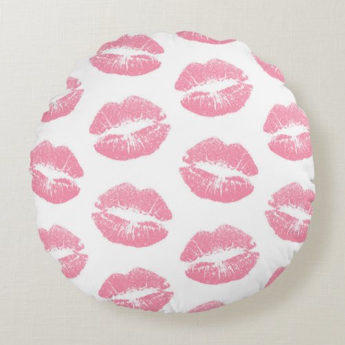 Pink Lips Pattern Of Lips Pink Lipstick Kiss Round Pillow