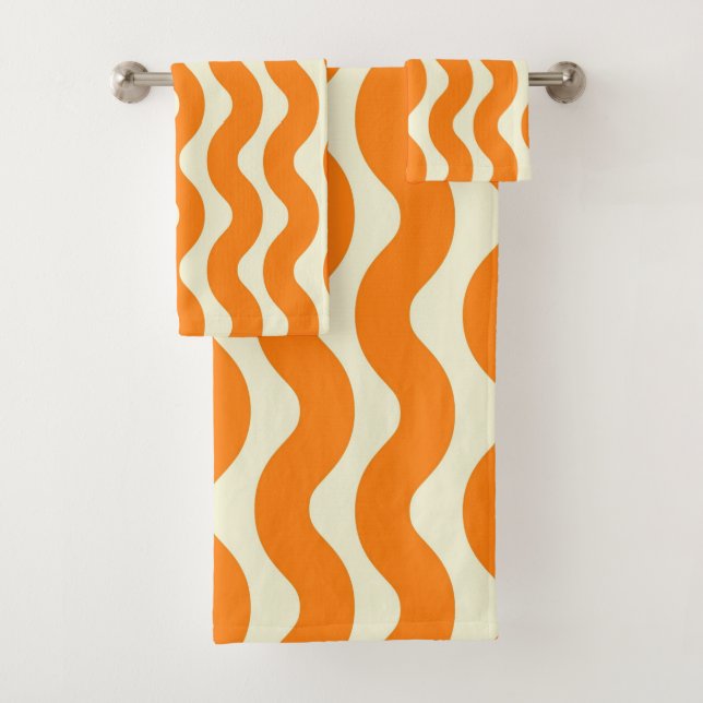 Pink Marble Groovy Wavy Stripe Modern Spring Bath Towel Set (Insitu)