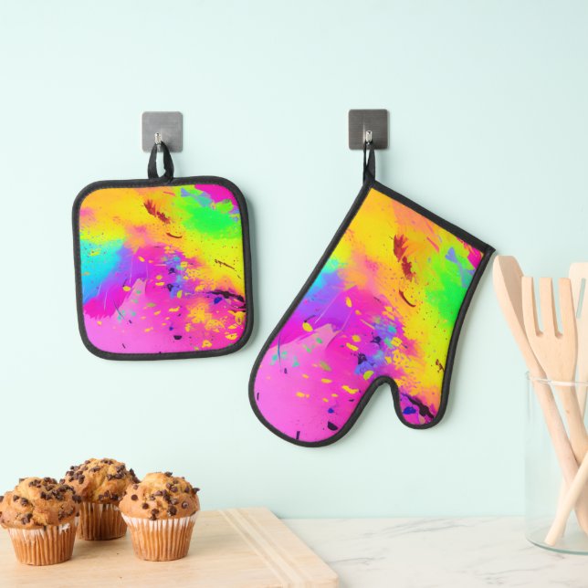 Pink Neon Abstract Paint Splash Oven Mitt & Pot Holder Set (Insitu(Hanging))