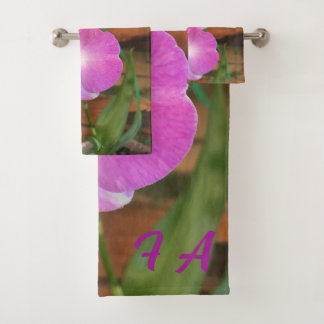 Pink orchid of Tippi Bath Towel Set