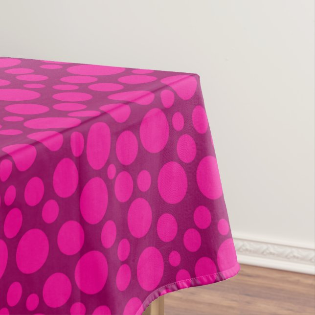 Pink polka dot tablecloth (In Situ)