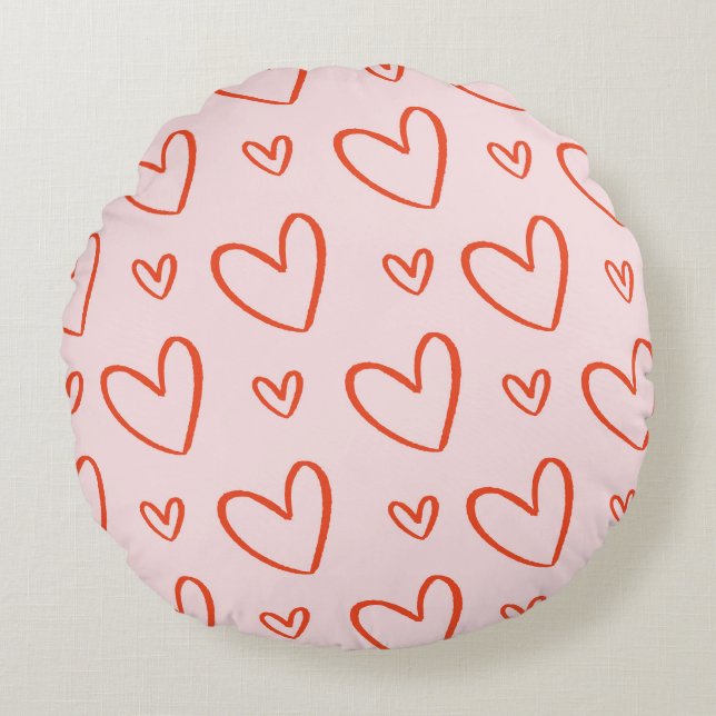 Pink & Red Hearts Pattern Round Pillow (Front)