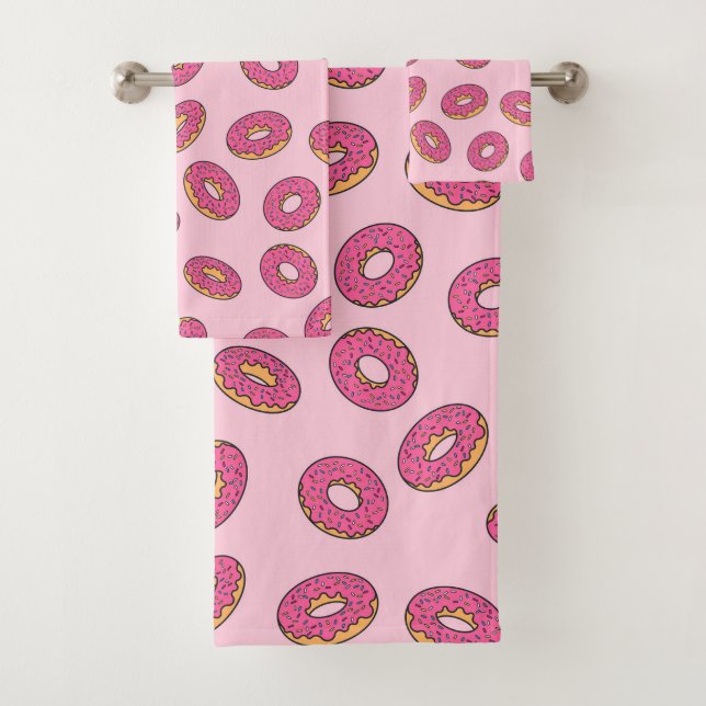 Pink Sprinkle Donut Pattern Bath Towel Set (Insitu)