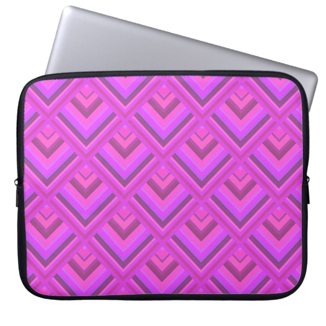 Pink stripes scale pattern laptop sleeve (Front)