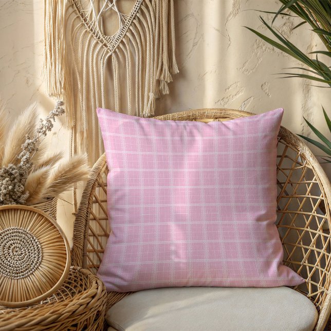 Pink Tartan Accent Pillow Simple and Stylish Look (Pink Tartan Accent Pillow Simple and Stylish Look)