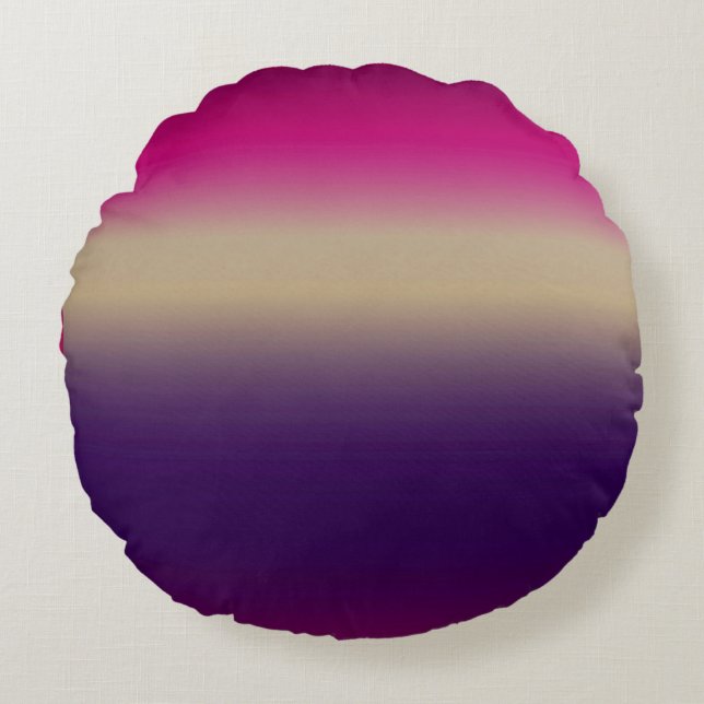 Pink To Grape Horizen Tones Round Pillow (Front)
