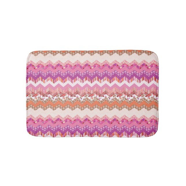 Pink zigzag background bathroom mat (Front)