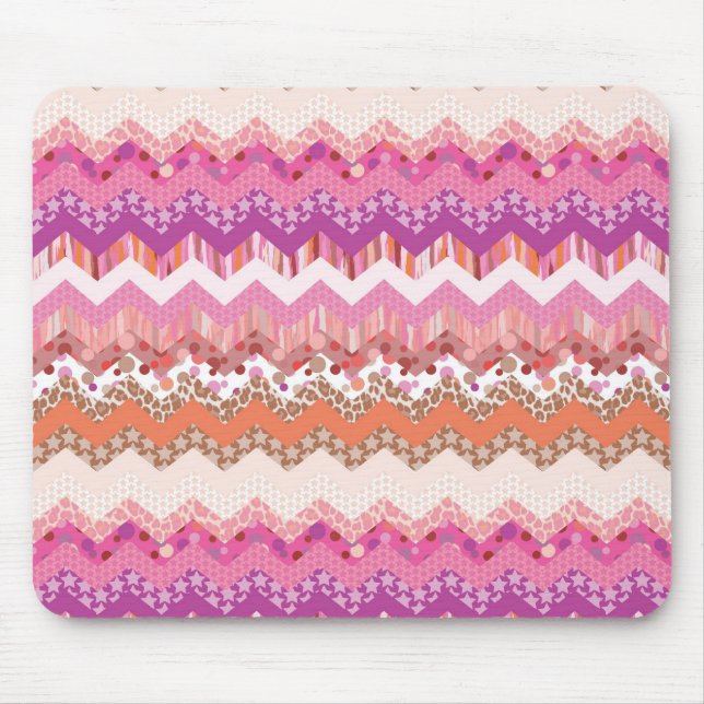 Pink zigzag background mouse pad (Front)