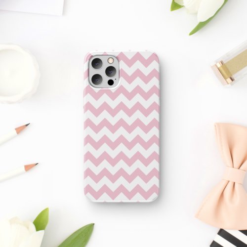 Pink Zigzag Pink Chevron Geometric Pattern iPhone 11 Case