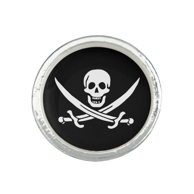 Pirate Flag Skull Crossed Swords Ring (Front)
