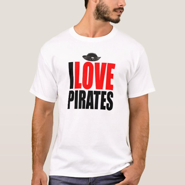 pirate_love T-Shirt (Front)