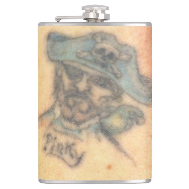Pirate pinky flask (Front)