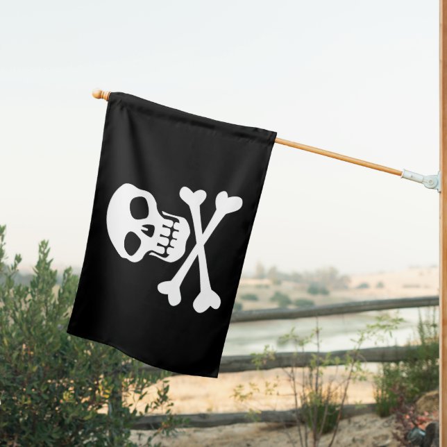 Pirate Skull and Crossbones House Flag (Insitu (Back))