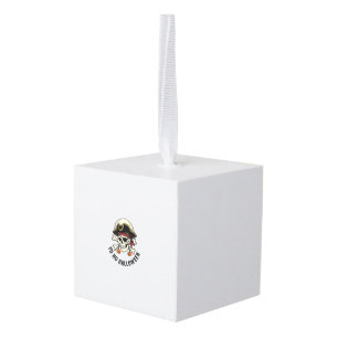 Pirate Skull Halloween Vintage Engraving White Shi Cube Ornament