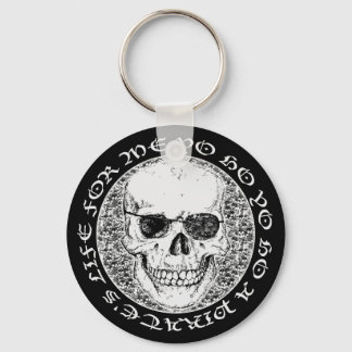 pirate skull keychain