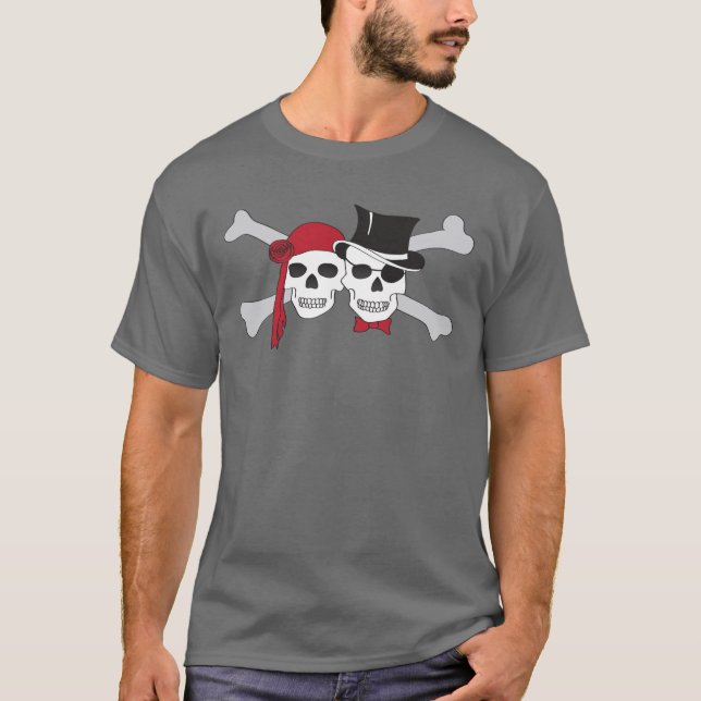 pirate skulls and crossbones T-Shirt (Front)