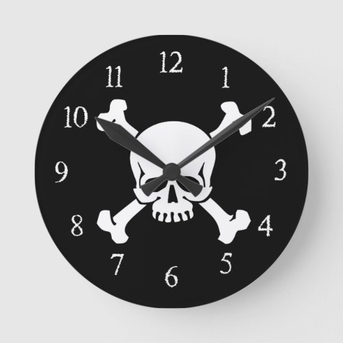Pirates Skull and Crossbones Clock