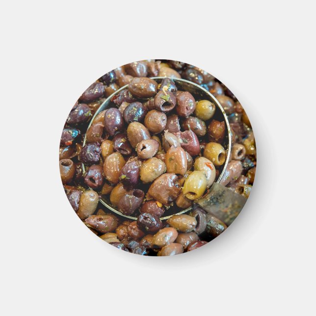 Pitted and Seasoned Black Leccino Olives Magnet (Front)
