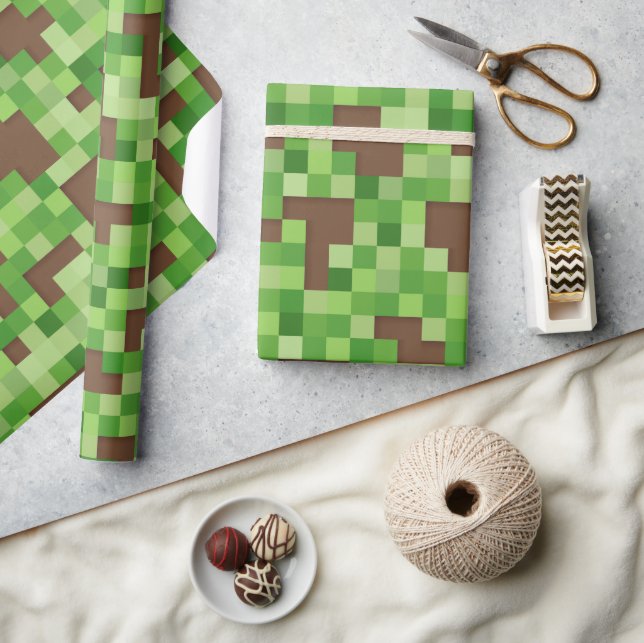Pixel Camo Gamer Gift Wrap in Green and Brown (Crafts)