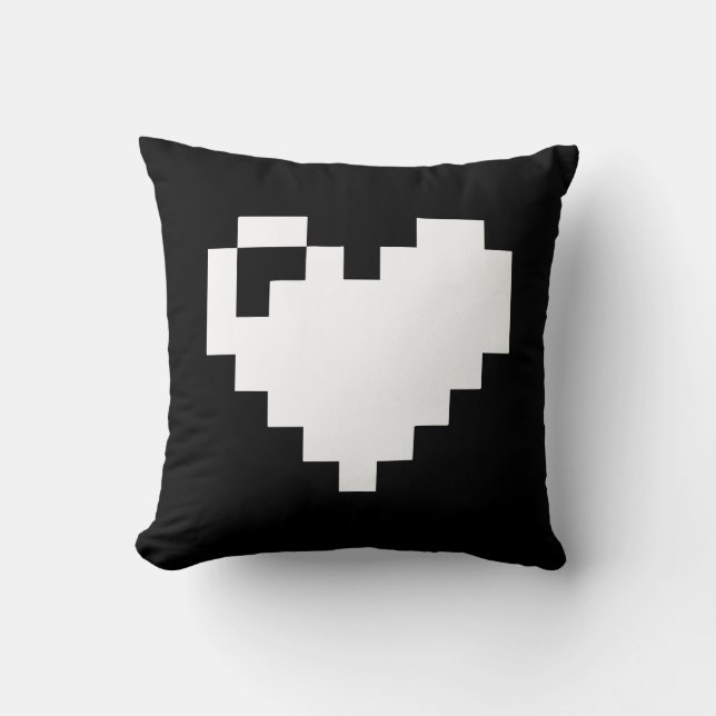 Pixel Heart 8 bits Throw Pillow (Front)